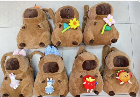Mochila Capibara variados 32CM